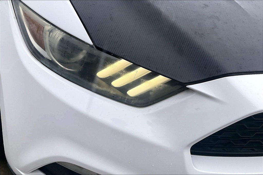 Used 2015 Ford Mustang Coupe w/ Equipment Group 051A RWD image 24