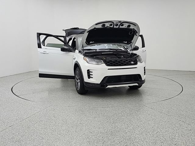 New 2026 Land Rover Discovery Sport Landmark AWD/4WD image 2