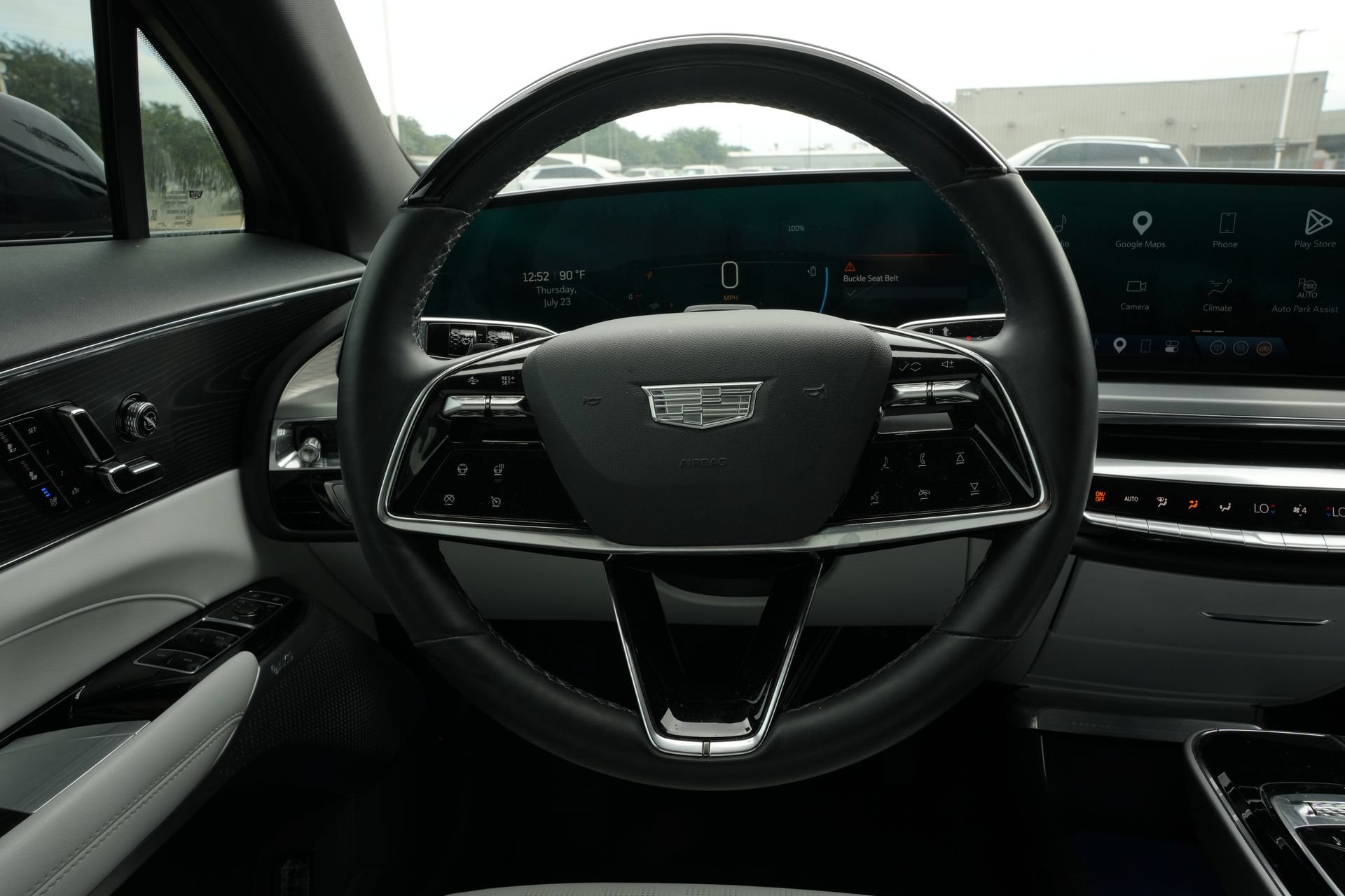 Certified 2024 Cadillac Lyriq Luxury AWD/4WD image 11