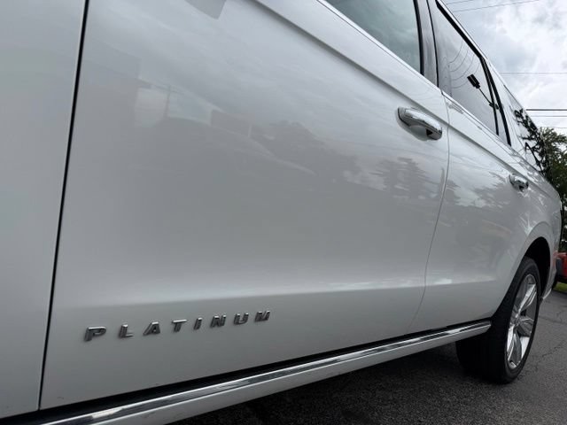 Used 2023 Ford Expedition Max Platinum AWD/4WD image 16