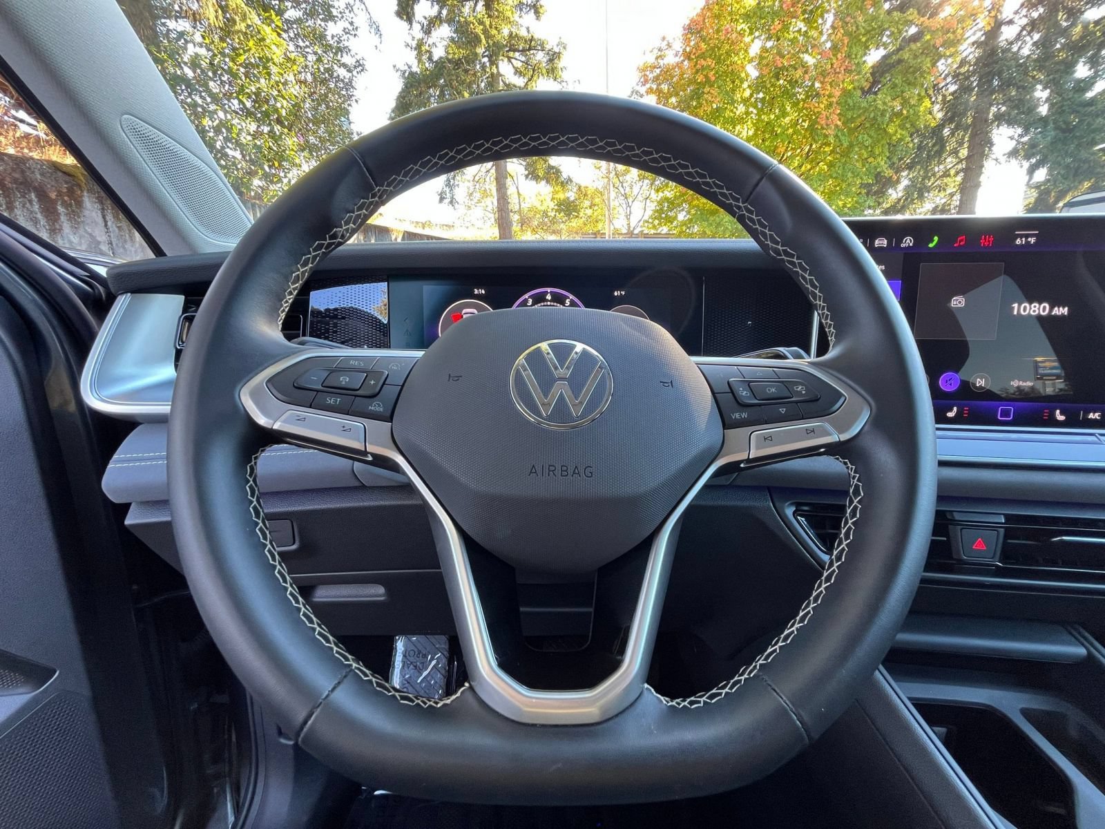 Used 2026 Volkswagen Tiguan SE AWD/4WD image 29