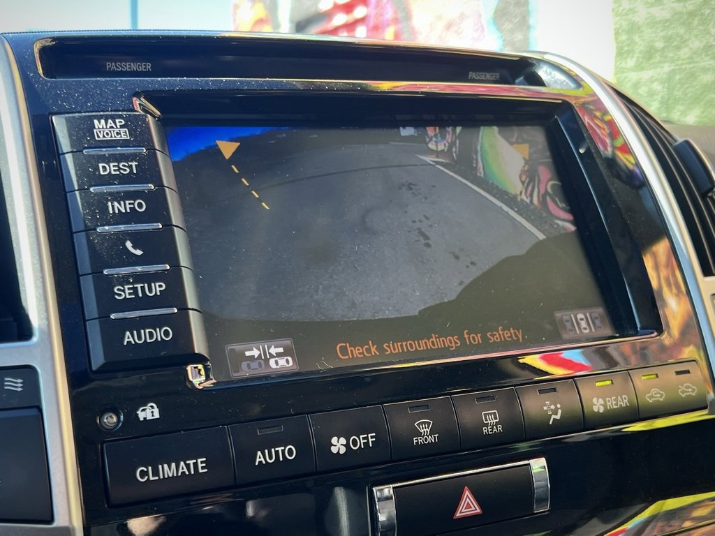 Used 2013 Toyota Land Cruiser image 65