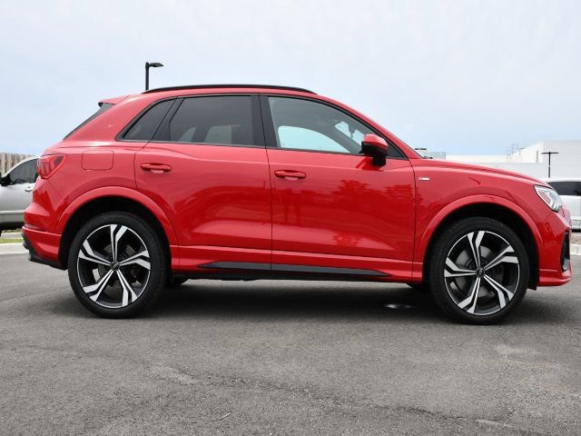 Used 2024 Audi Q3 2.0T Premium Plus AWD/4WD image 8
