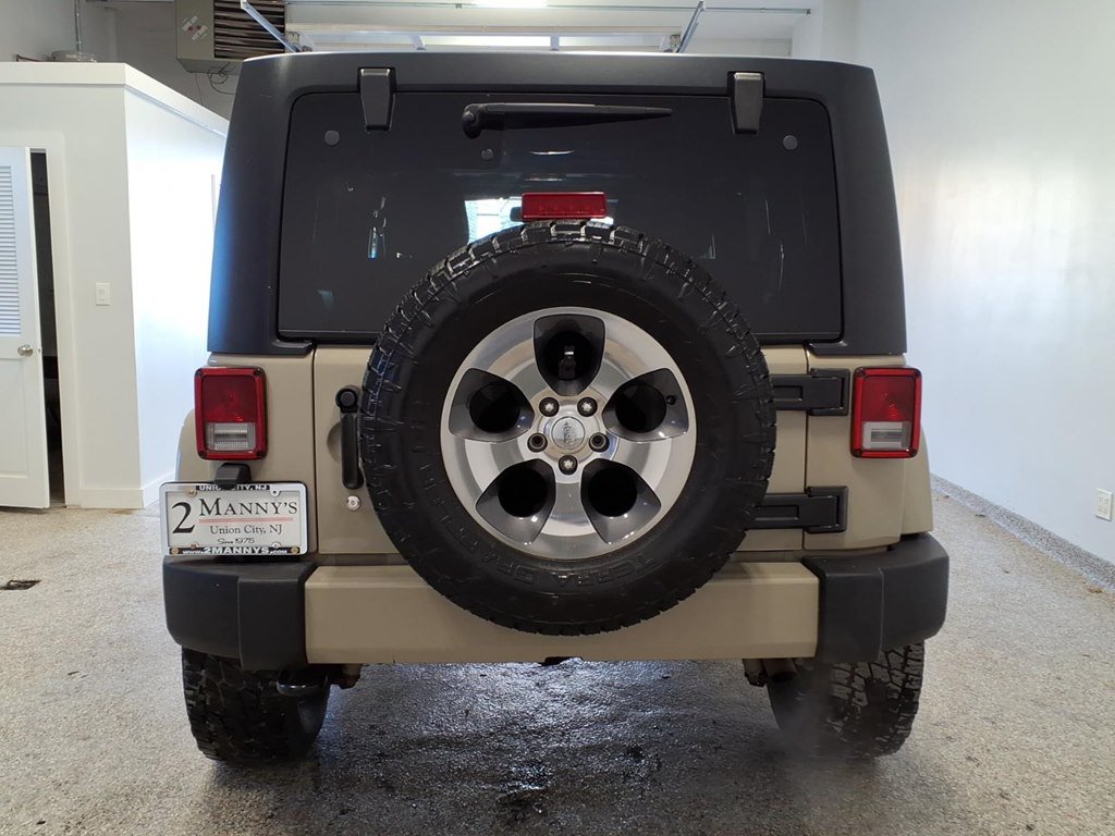 Used 2018 Jeep Wrangler Unlimited Sahara w/ Dual Top Group image 5
