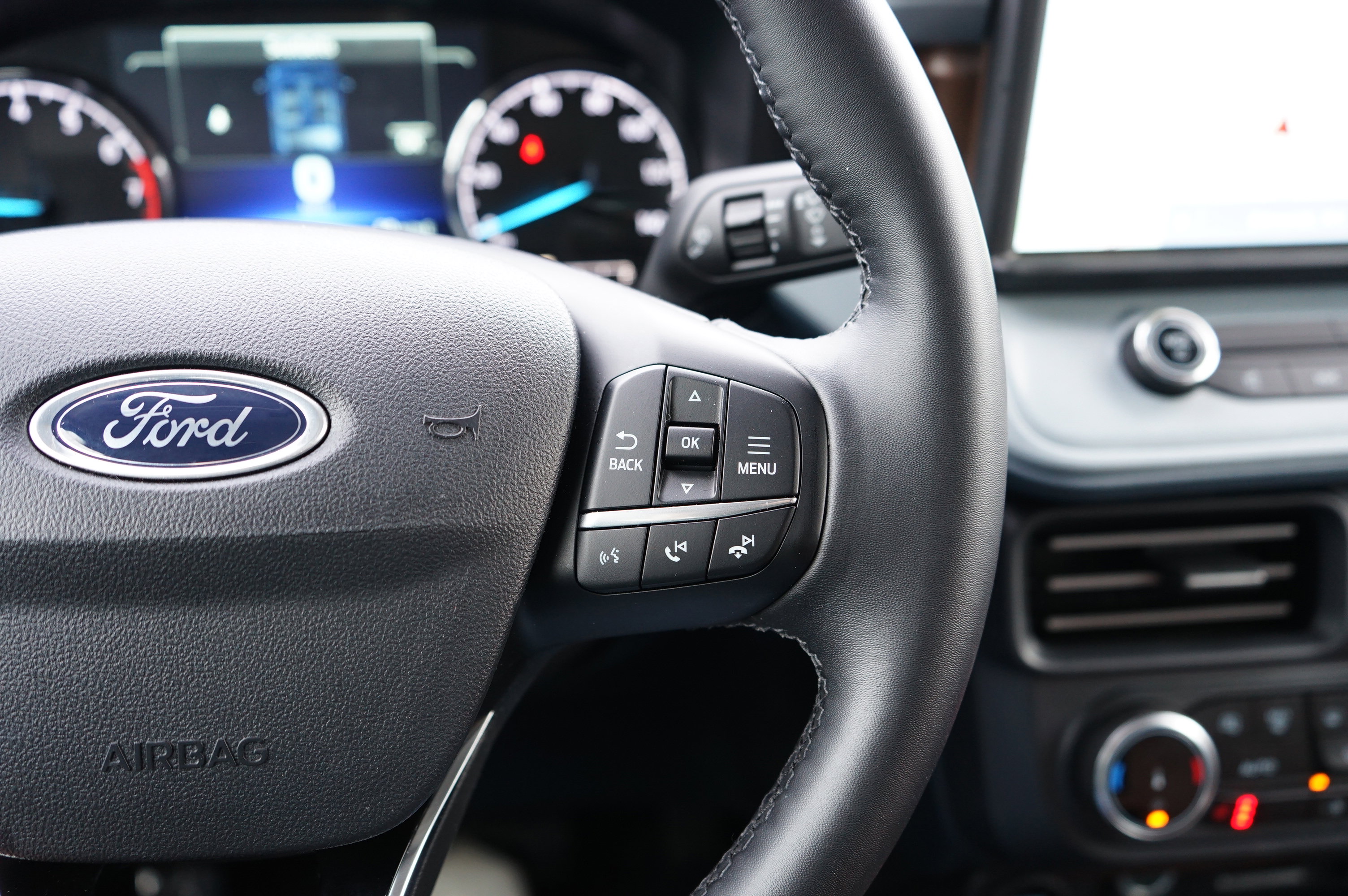 Used 2024 Ford Maverick Lariat w/ FX4 Off-Road Package image 27