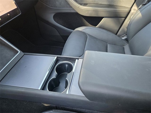 Used 2026 Tesla Model Y Long Range image 24