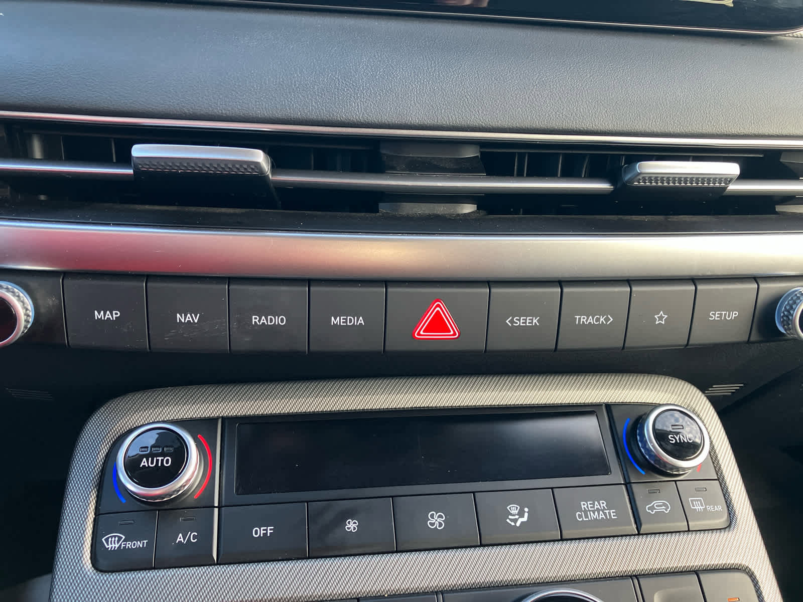 Used 2024 Hyundai Palisade SEL image 28