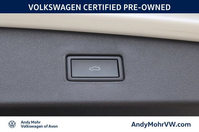 Used 2023 Volkswagen Tiguan SE R-Line FWD image 11
