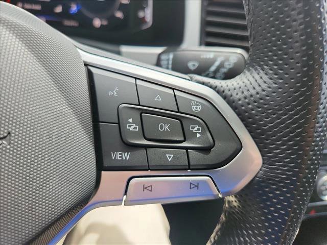 Used 2022 Volkswagen Atlas Cross Sport SEL R-Line AWD/4WD image 30