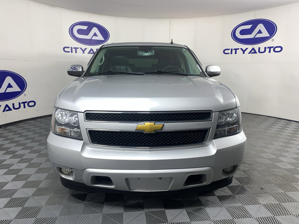 Used 2013 Chevrolet Suburban LT image 9