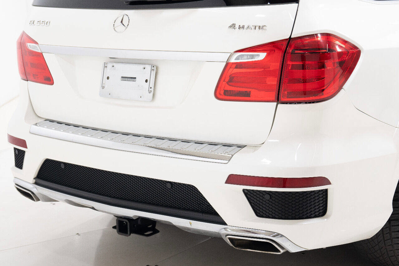 Used 2014 Mercedes-Benz GL 550 4MATIC image 20