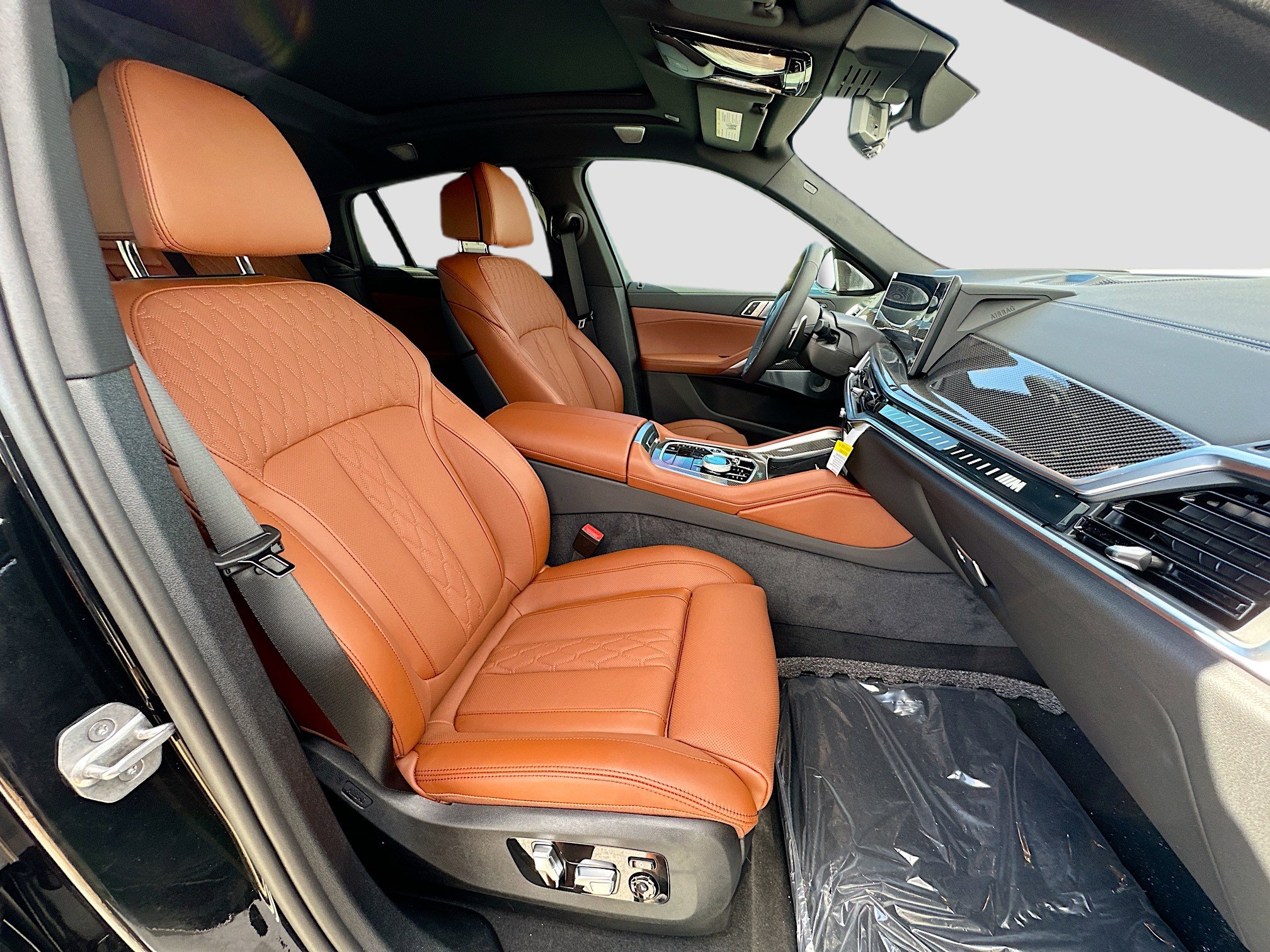 New 2026 BMW X6 M60i w/ Executive Package image 23