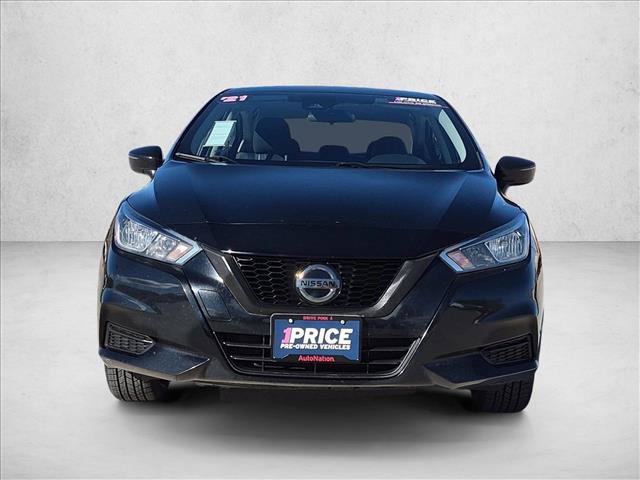 Used 2021 Nissan Versa SV FWD image 2