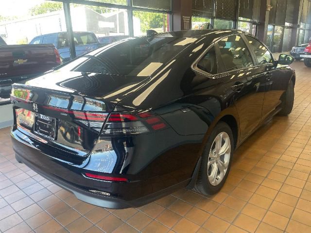 Used 2024 Honda Accord LX image 7