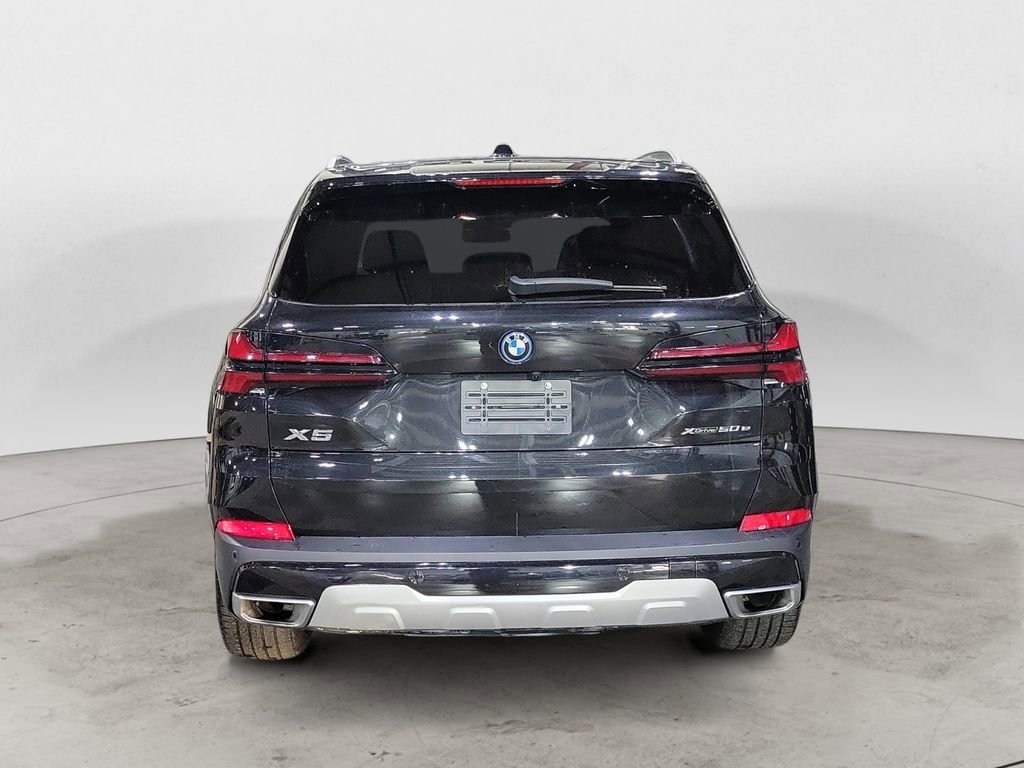 Used 2025 BMW X5 xDrive50e w/ Climate Comfort Package AWD/4WD image 4