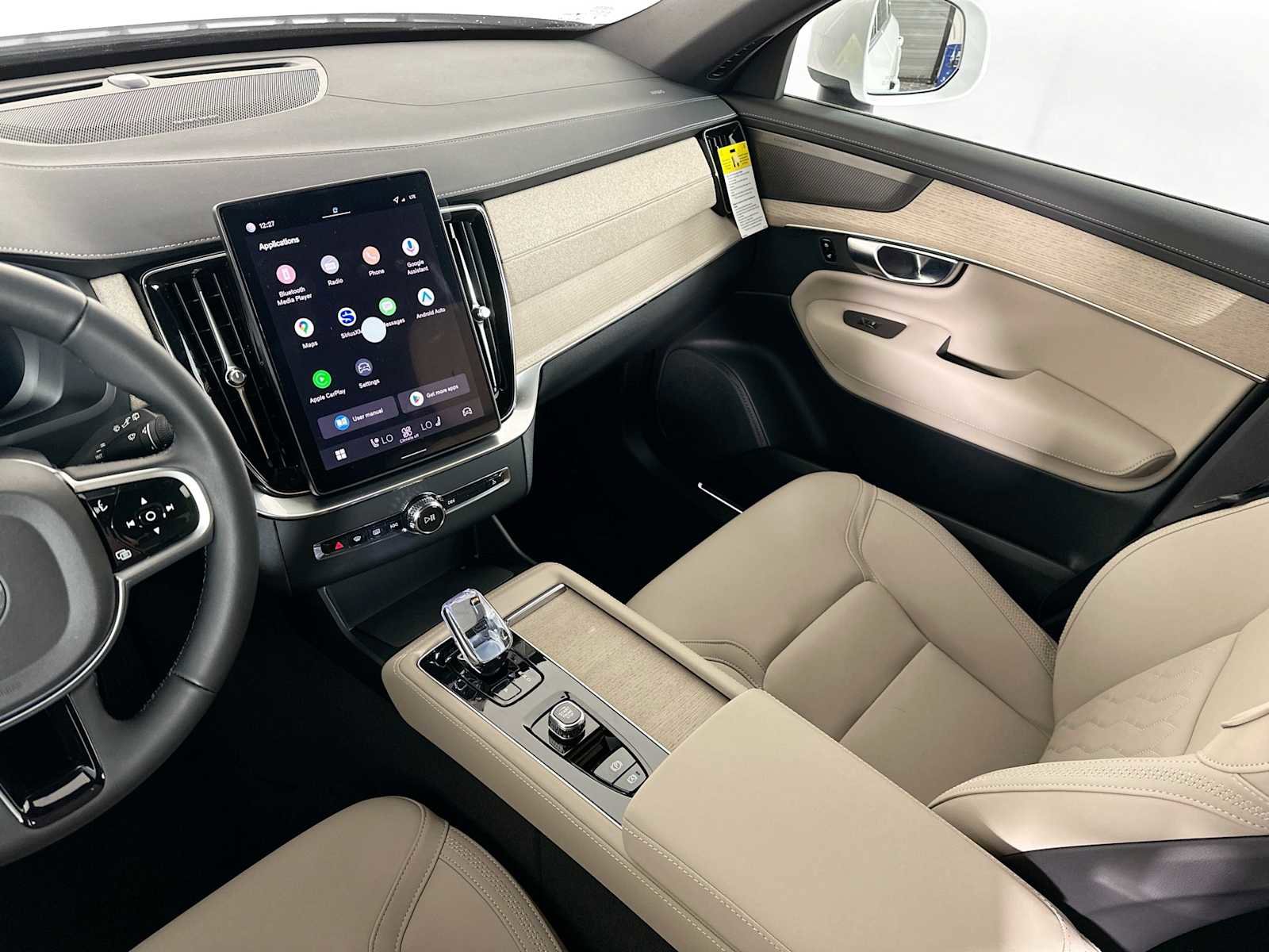New 2026 Volvo XC90 B5 Plus image 22