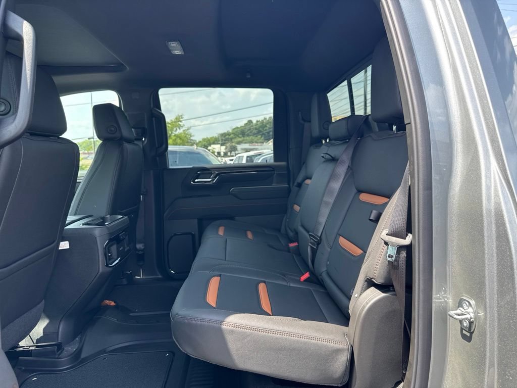 New 2026 GMC Sierra 2500 AT4 w/ AT4 Premium Plus Package AWD/4WD image 30