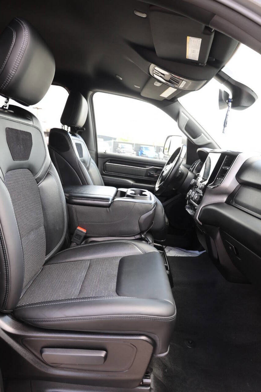 Used 2020 RAM 1500 Big Horn w/ Built-to-serve Edition AWD/4WD image 14