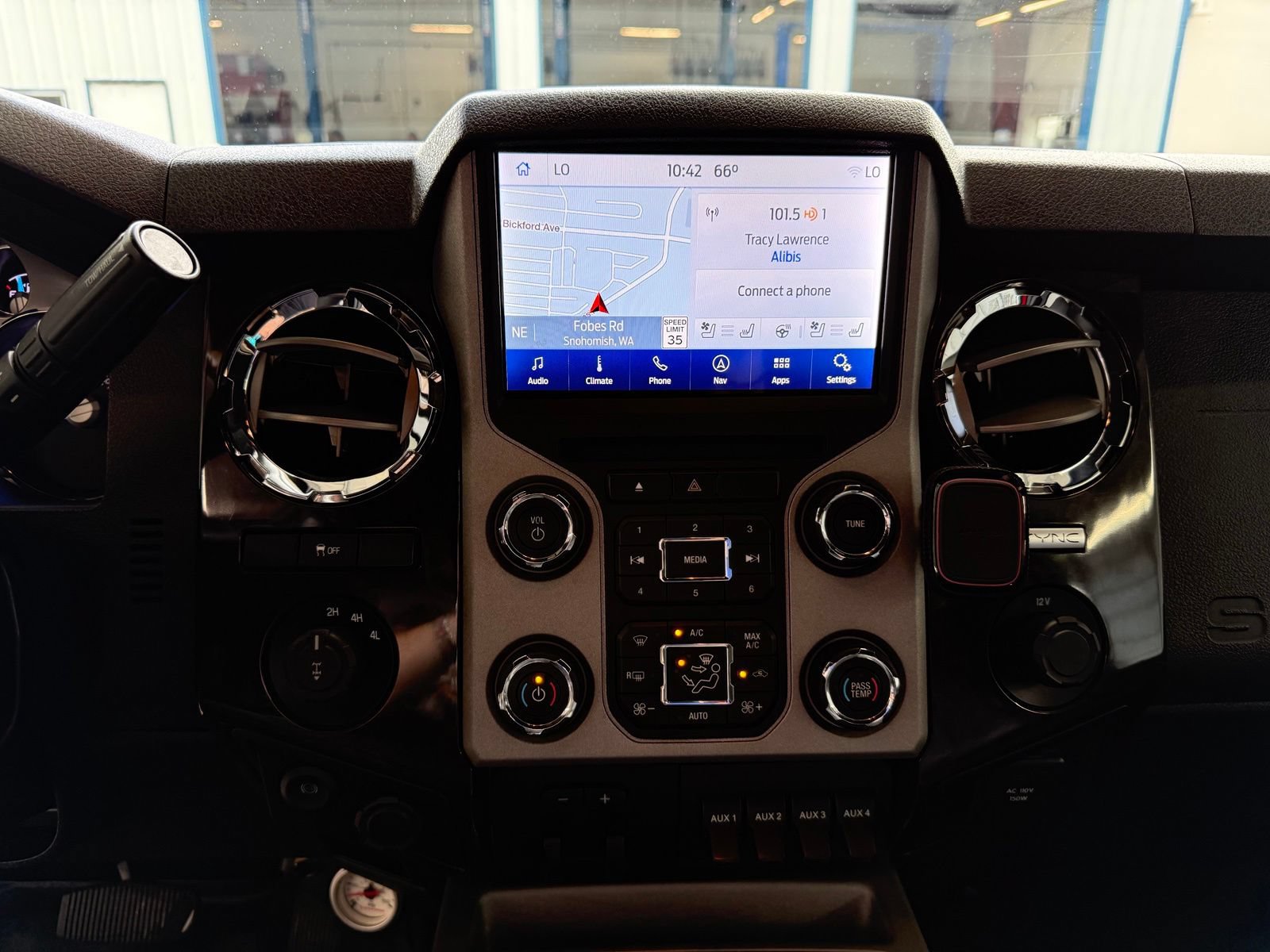 Used 2015 Ford F250 Platinum AWD/4WD image 16