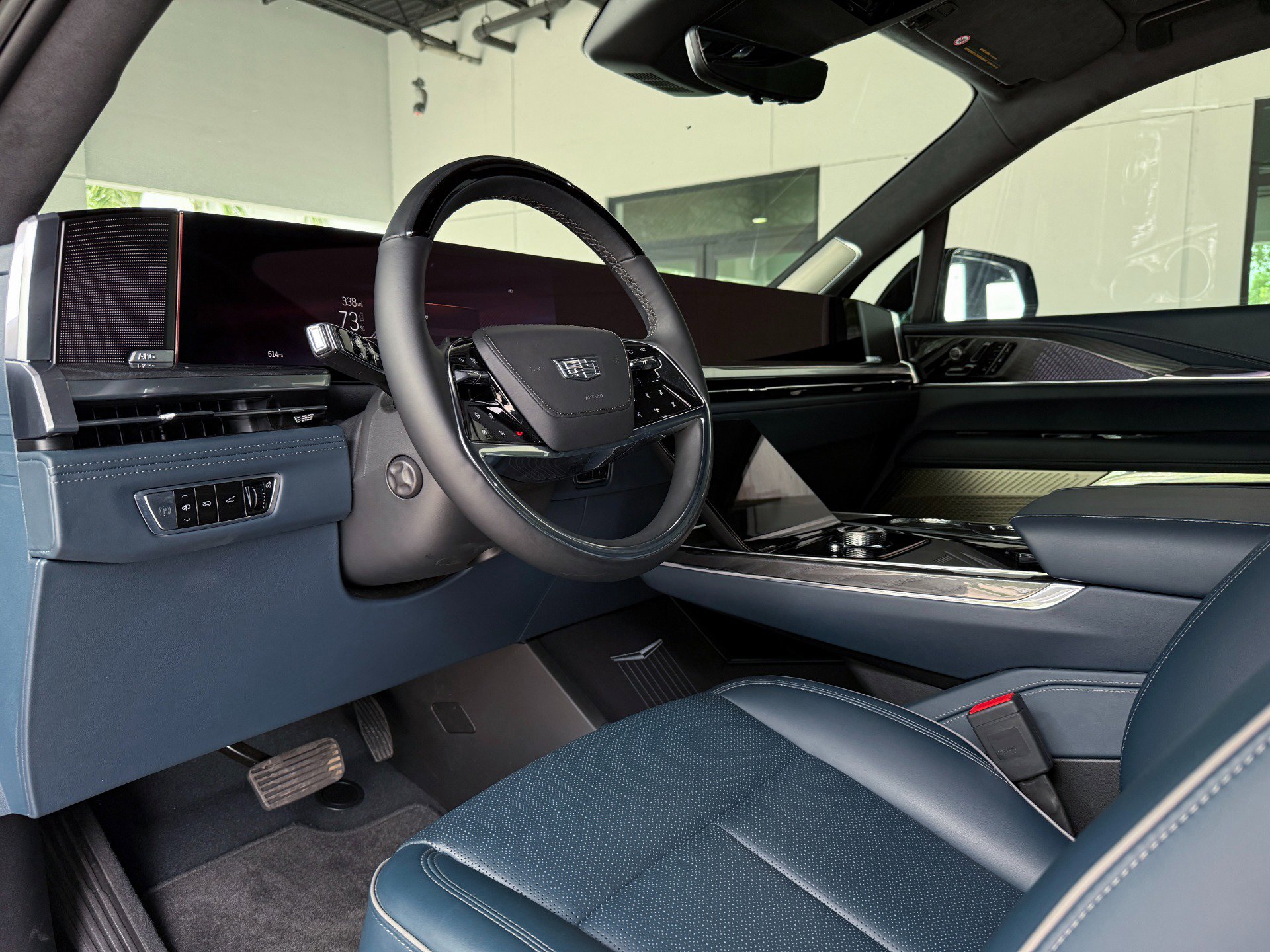 Used 2025 Cadillac Escalade IQ Sport 2 image 33