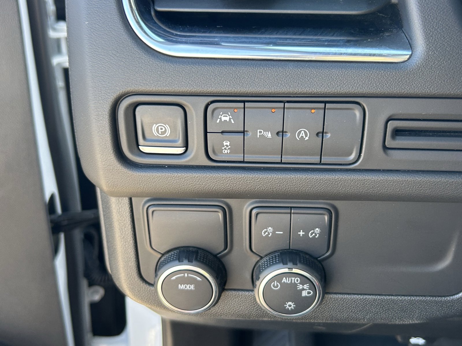 Certified 2024 Chevrolet Tahoe LT RWD image 14