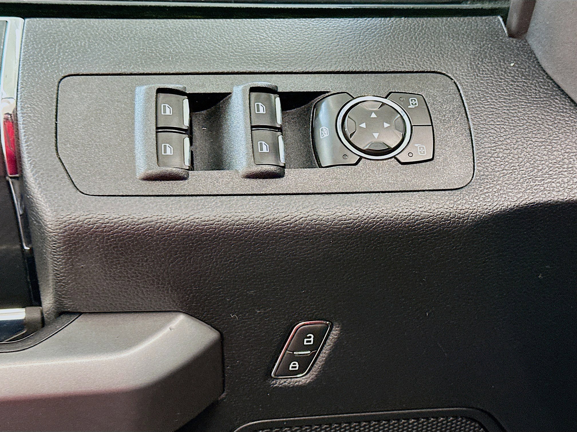 Used 2020 Ford F150 XLT w/ Equipment Group 302A Luxury image 15