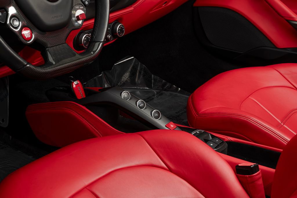 Used 2018 Ferrari 488 Spider Base image 21