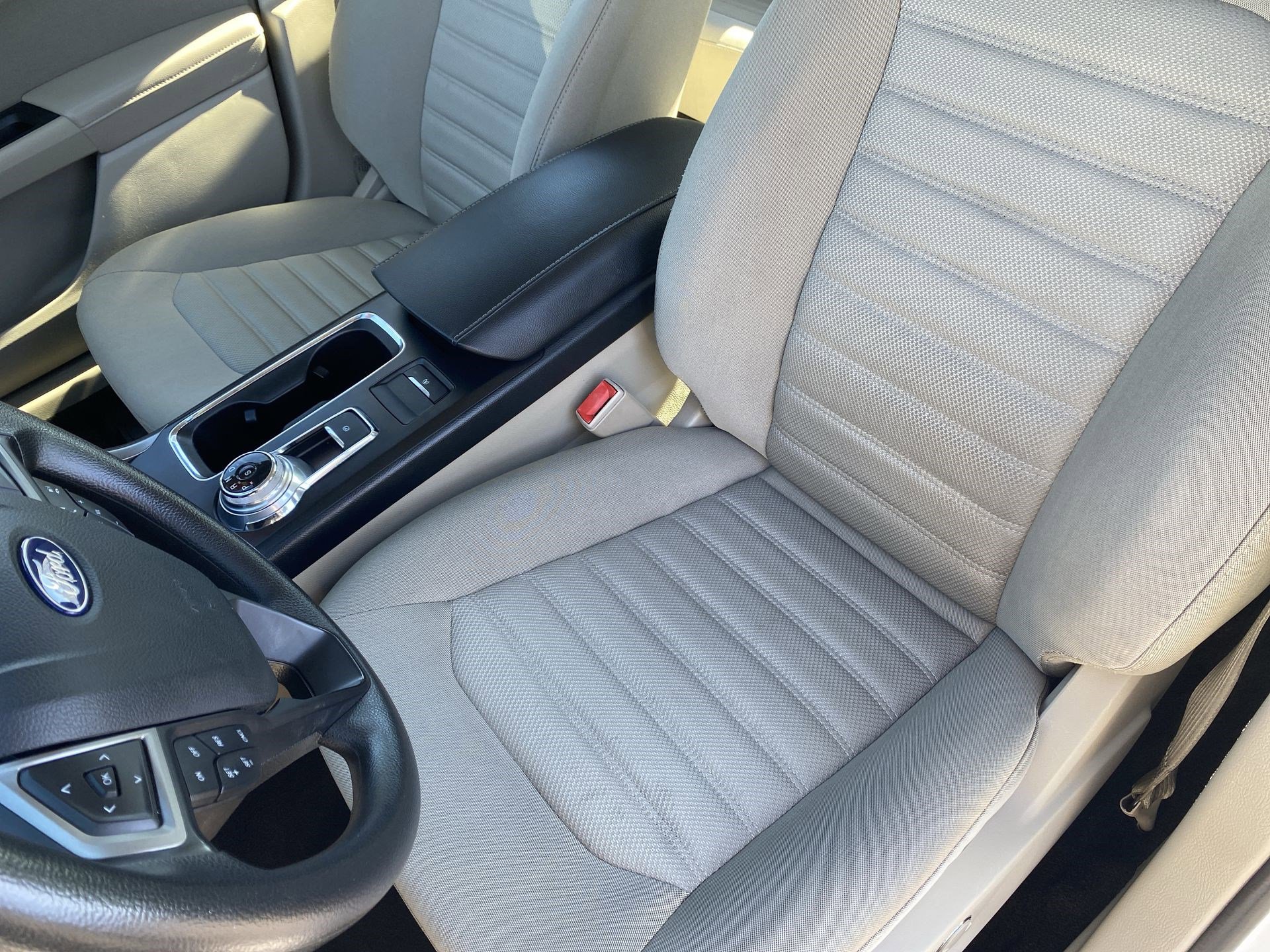 Used 2019 Ford Fusion SE image 22