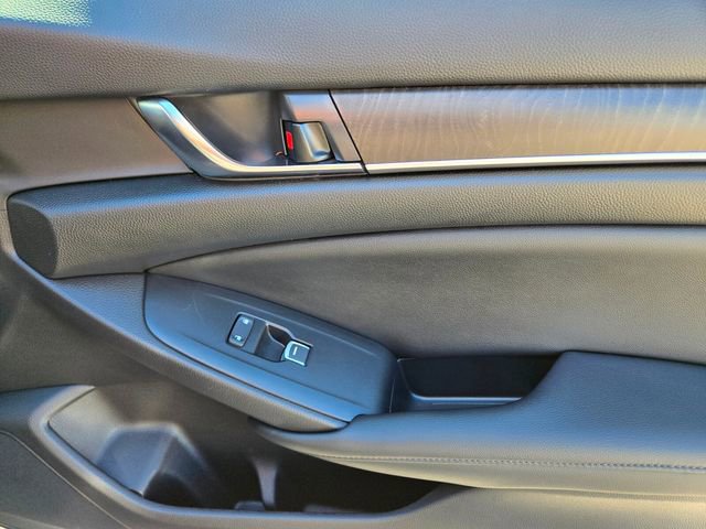 Used 2021 Honda Accord Touring image 22