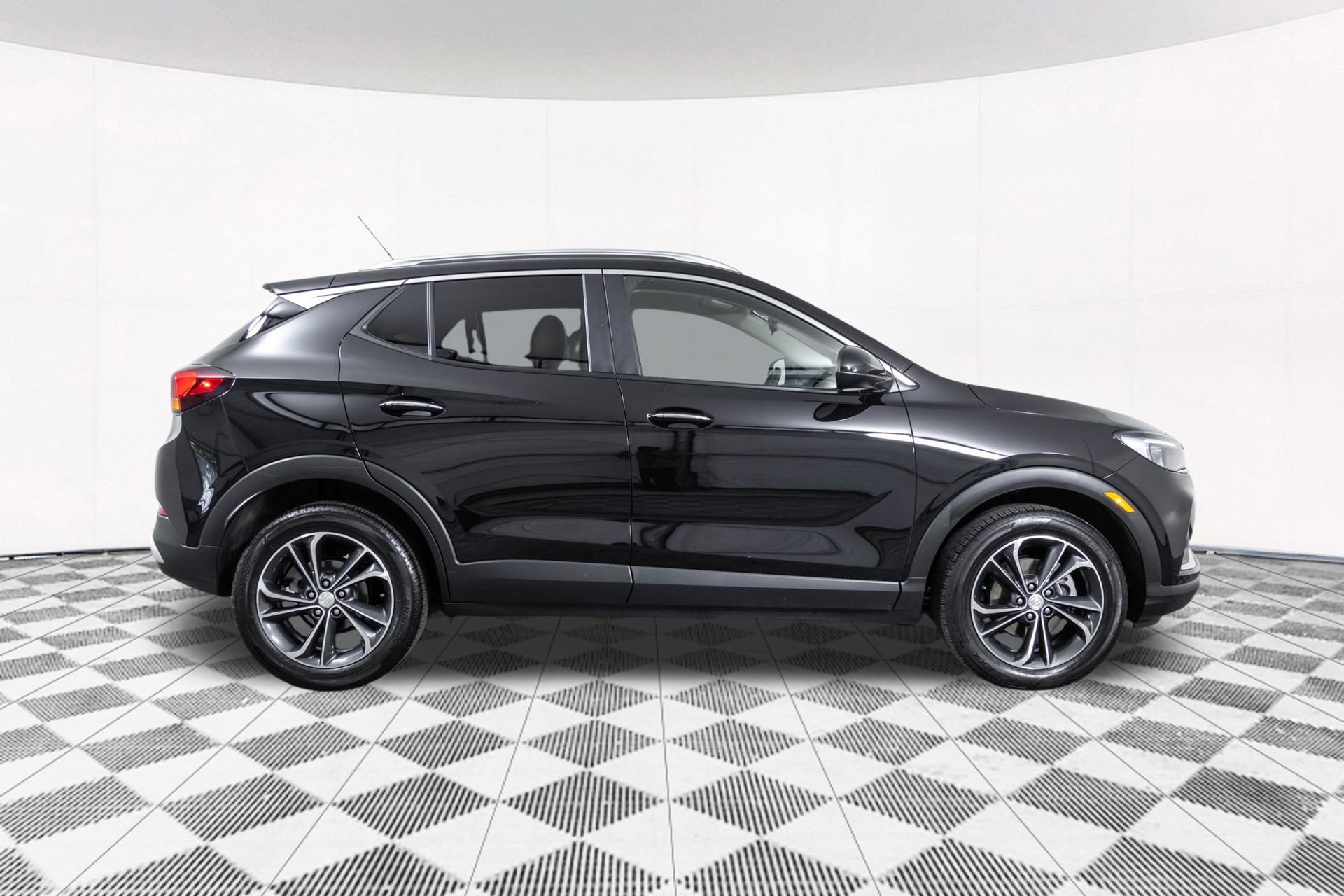 Used 2023 Buick Encore GX Select FWD image 17