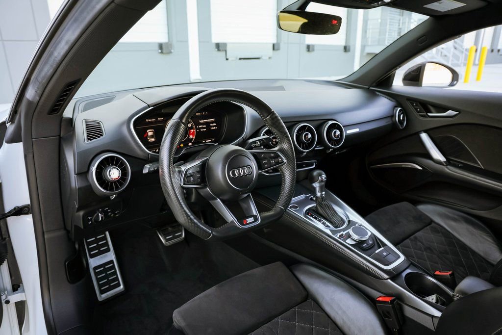 Used 2018 Audi TT 2.0T w/ Technology Package AWD/4WD image 16
