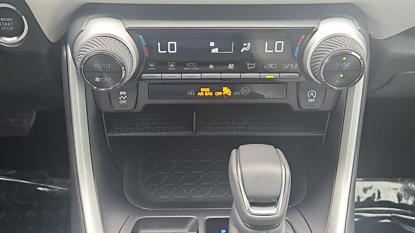 Used 2025 Toyota RAV4 XLE Premium image 17