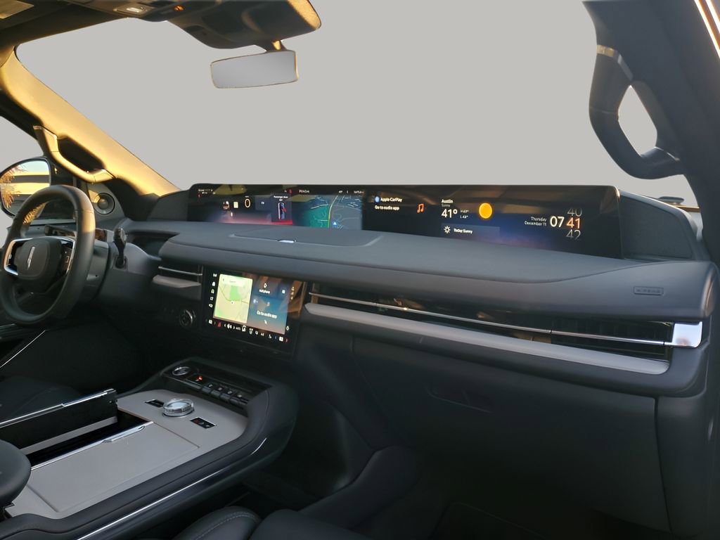 Used 2025 Lincoln Navigator L Reserve w/ Jet Appearance Package image 14