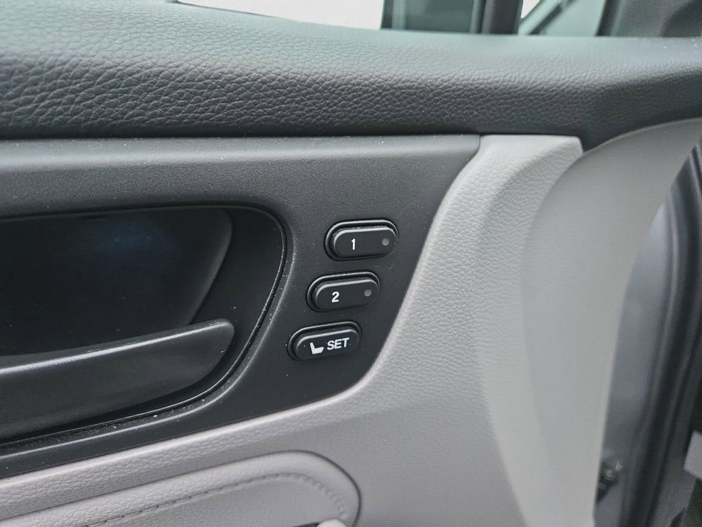 Used 2021 Honda Odyssey EX-L image 9
