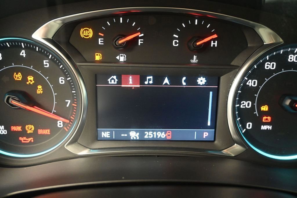 Used 2023 Chevrolet Traverse RS FWD image 13
