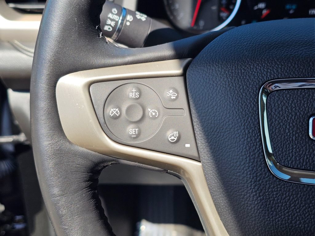Used 2017 GMC Acadia Denali w/ Technology Package AWD/4WD image 30