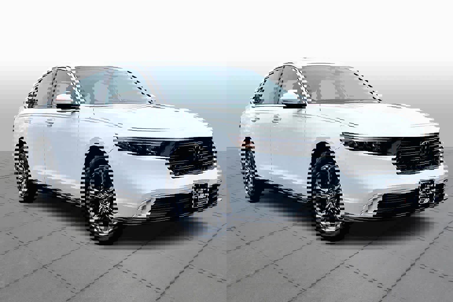 Used 2023 Honda Accord EX image 2