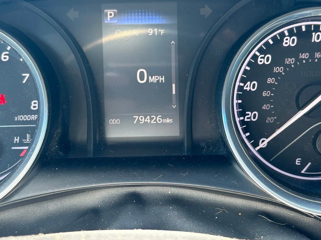 Used 2018 Toyota Camry LE FWD image 30