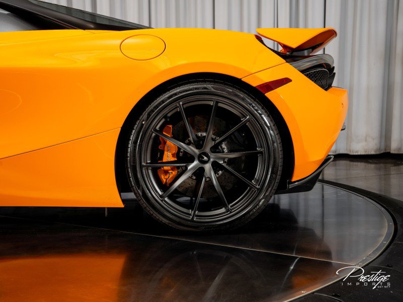 Used 2023 McLaren 720S Luxury image 21