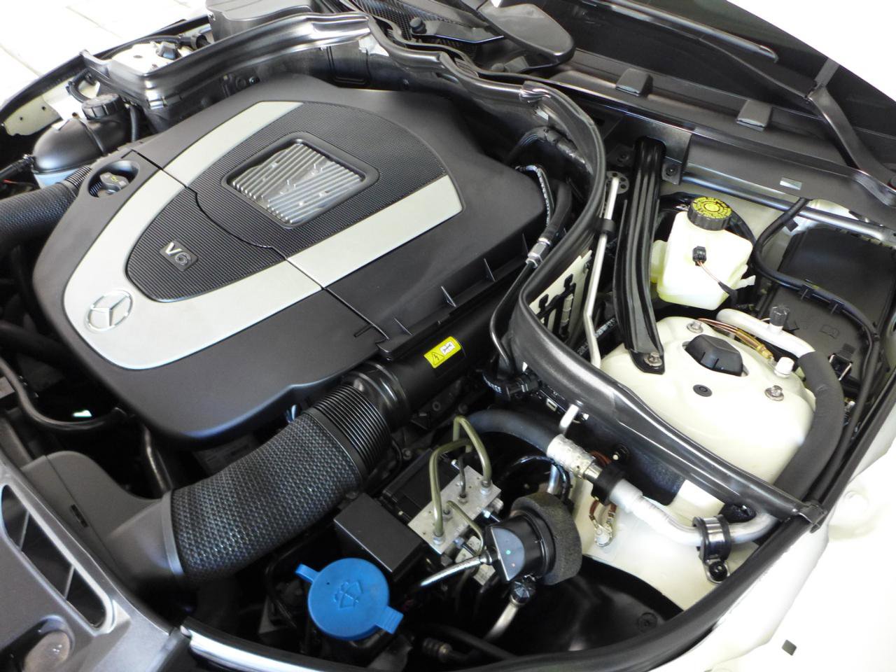 Used 2009 Mercedes-Benz C 300 4MATIC Sedan image 69