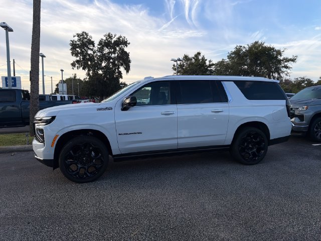 New 2026 Chevrolet Suburban High Country AWD/4WD image 2