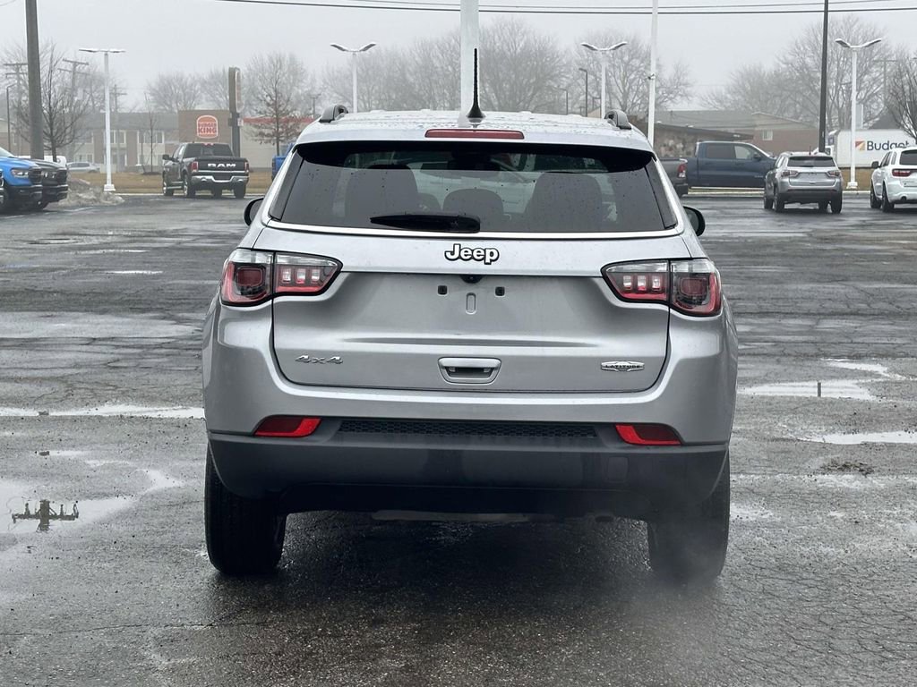 Used 2022 Jeep Compass Latitude w/ Convenience Group image 5