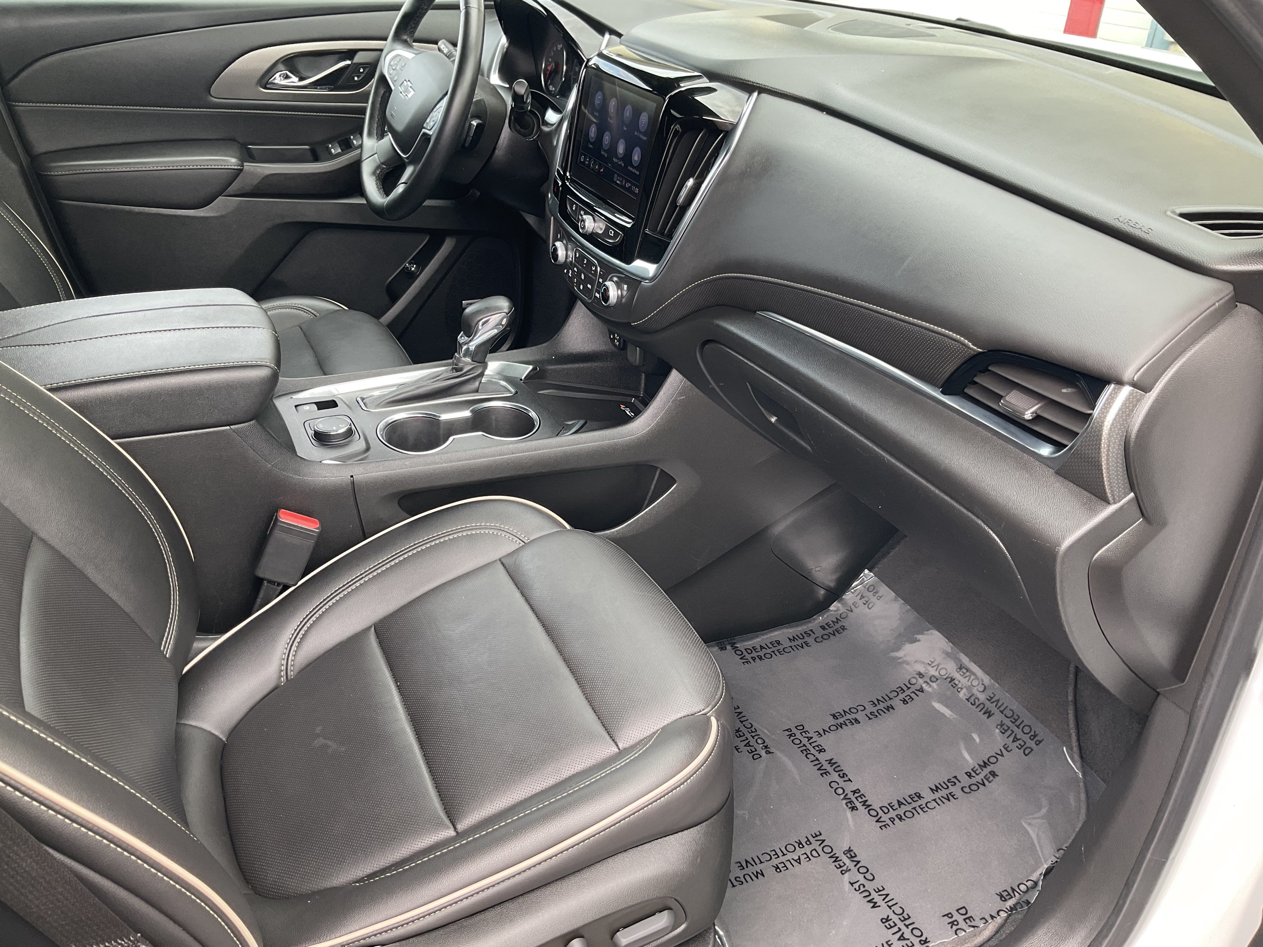 Used 2023 Chevrolet Traverse Premier w/ Redline Edition AWD/4WD image 31