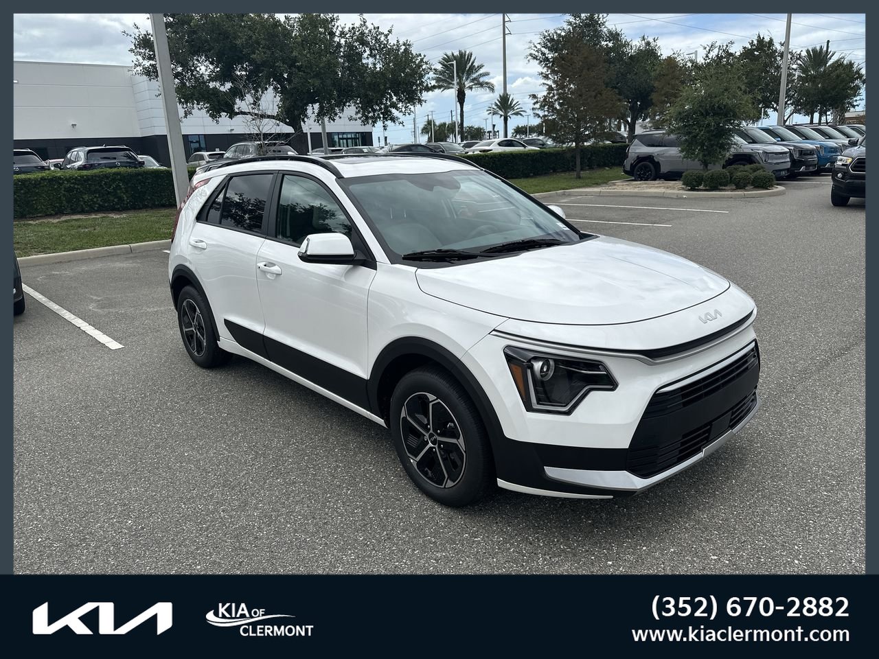 New 2026 Kia Niro EX FWD image 1