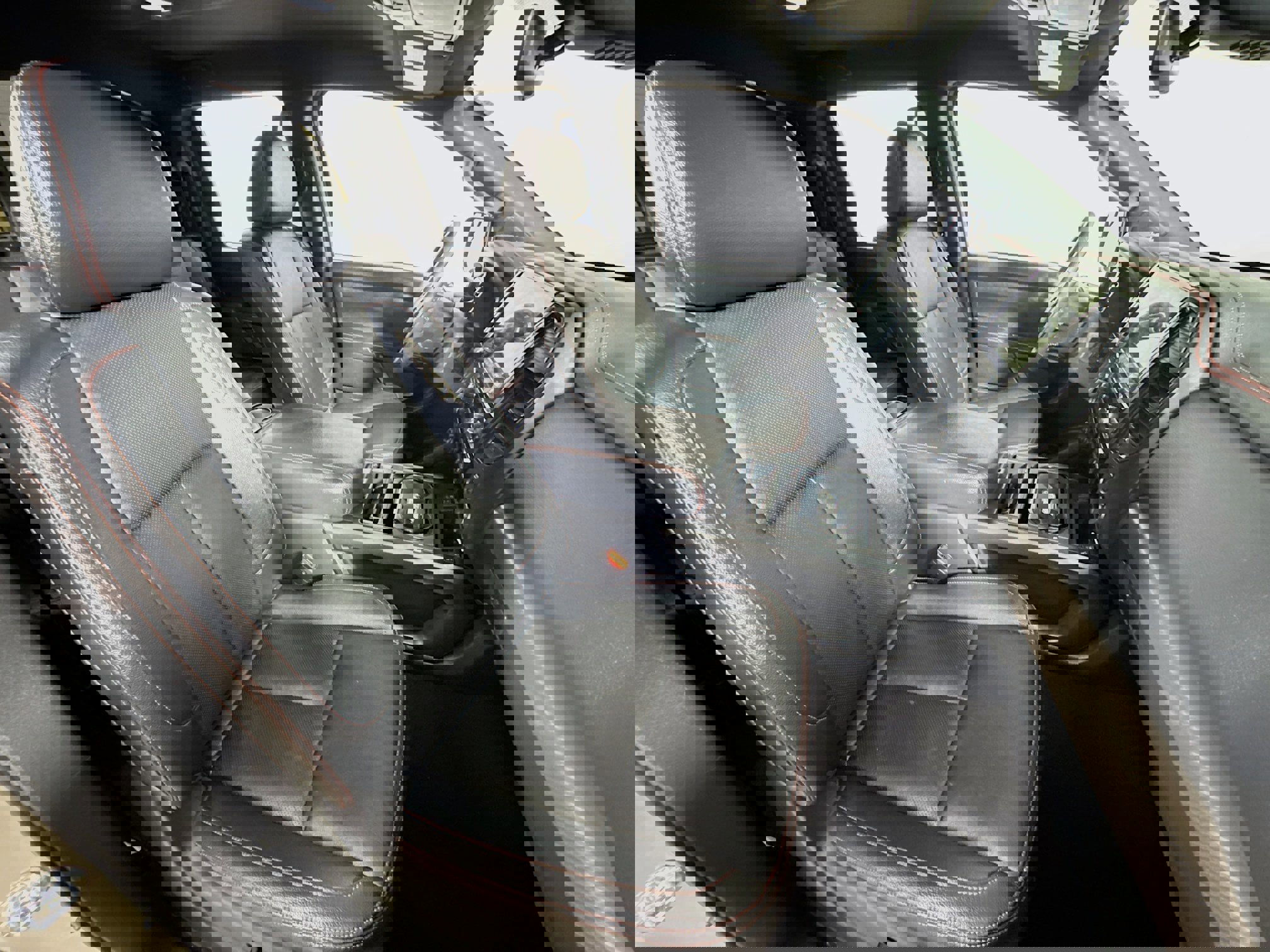 Used 2024 Nissan Titan PRO-4X w/ Pro-4x Convenience Package image 25