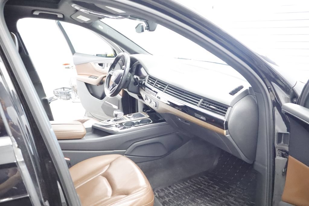 Used 2017 Audi Q7 2.0T Premium Plus AWD/4WD image 19