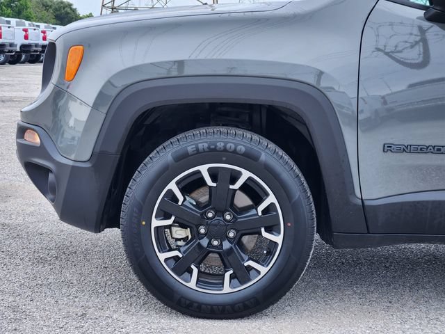 Used 2023 Jeep Renegade Latitude AWD/4WD image 8