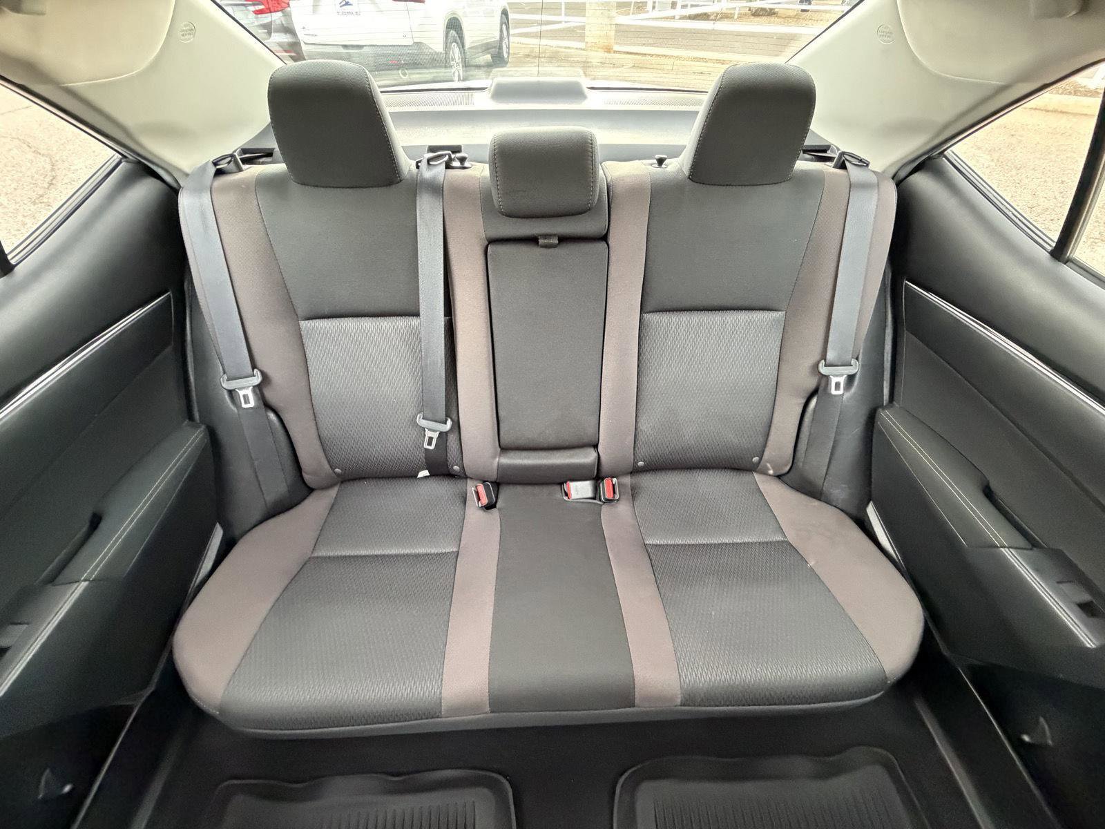 Used 2019 Toyota Corolla LE image 31