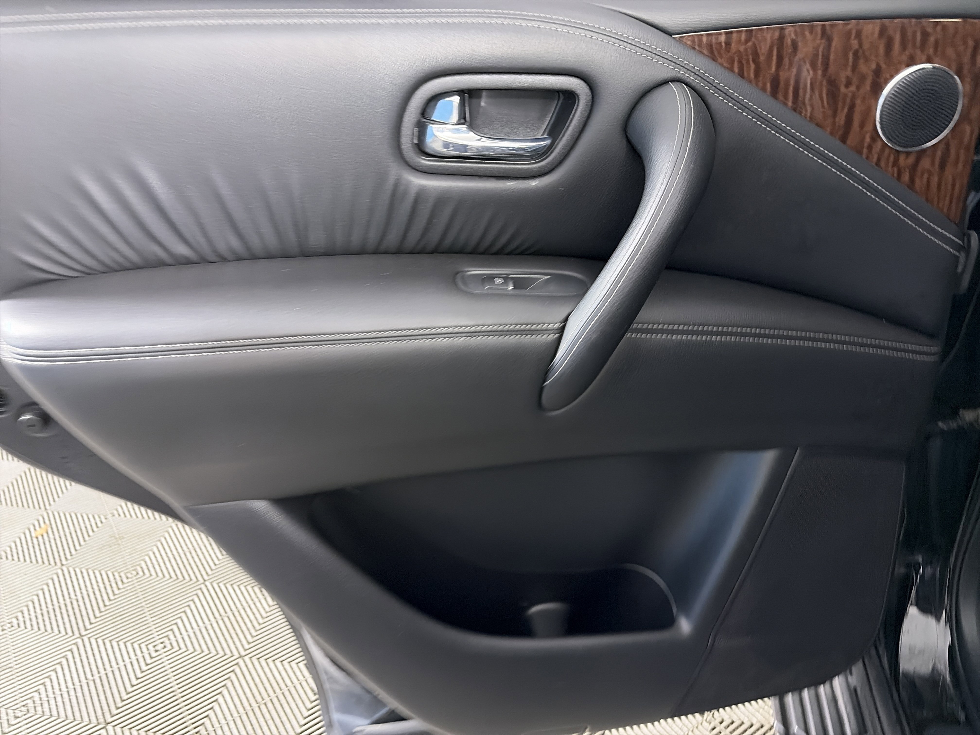 Used 2019 Nissan Armada SL w/ Premium Package image 38