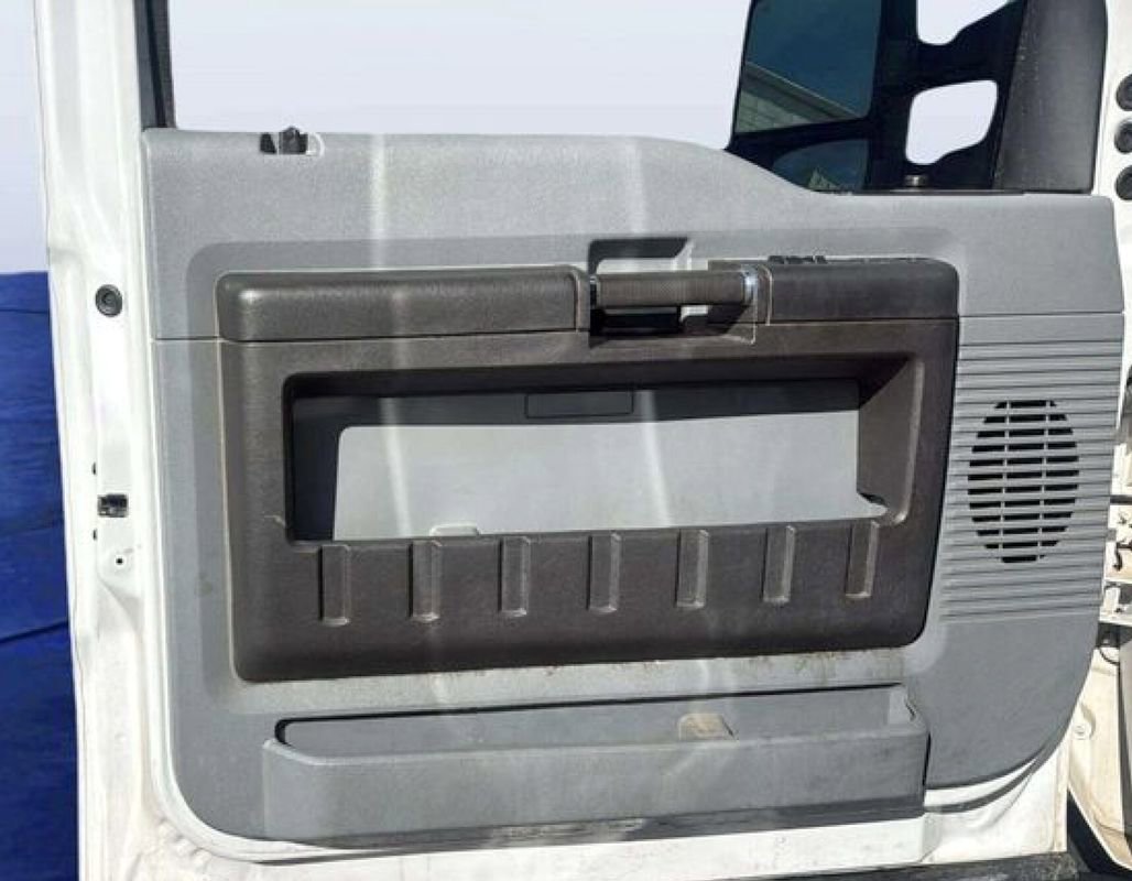 Used 2015 Ford F350 XL image 15